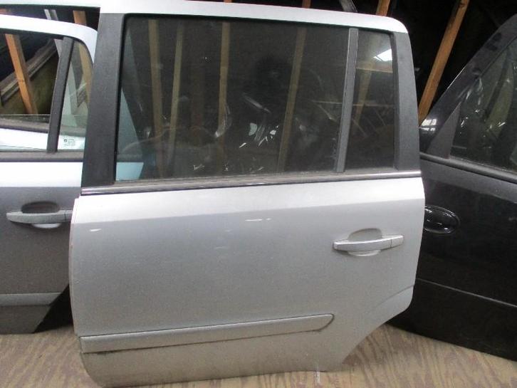 PORTIER LINKS ACHTER Opel Zafira (M75) (01-2005/04-2015), Auto-onderdelen, Carrosserie, Deur, Opel, Achter, Links, Gebruikt