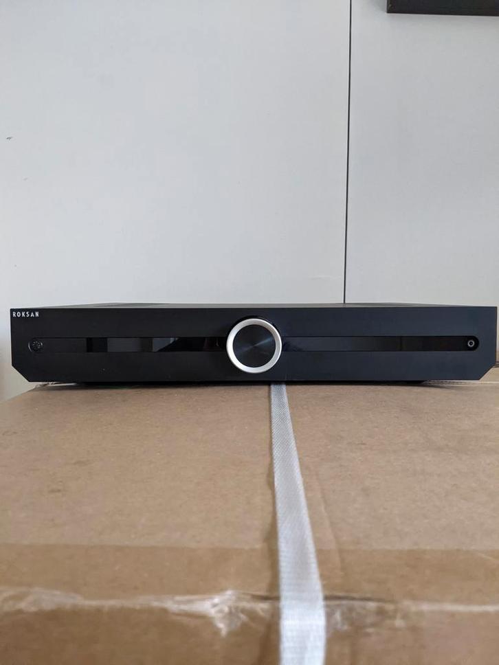 Roksan Attessa stereo versterker, als nieuw!, Audio, Tv en Foto, Stereoketens, Zo goed als nieuw, Ophalen of Verzenden