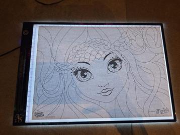 Tekentablet met licht om over te trekken beschikbaar voor biedingen