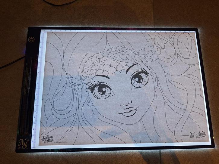 Tekentablet met licht om over te trekken, Hobby en Vrije tijd, Knutselen, Gebruikt, Ophalen