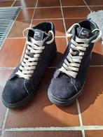 Nike/Isle suède sneakers - maat 42, Ophalen, Zwart, Nike, Zo goed als nieuw