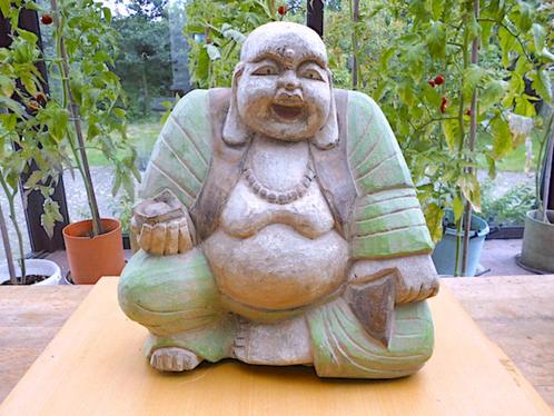 Lachende Maitreya Buddha beeld in hout / 34 x 30 cm, Huis en Inrichting, Woonaccessoires | Boeddhabeelden, Ophalen of Verzenden