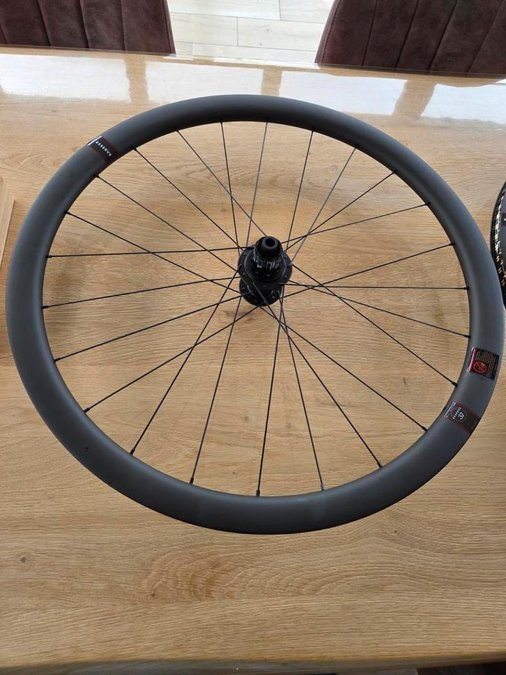 Reserve 34/37 Turbulent Aero Zipp Carbon Wielen, Fietsen en Brommers, Fietsonderdelen, Ophalen