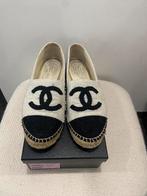 Chanel espadrilles, Vêtements | Femmes, Chaussures, Enlèvement, Espadrilles