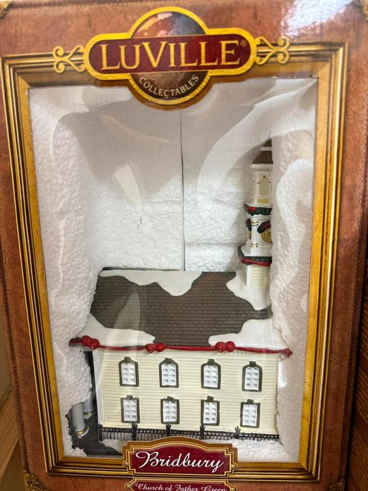 Luville Bridbury Church Porselein 600.342, Diversen, Kerst, Zo goed als nieuw, Ophalen of Verzenden