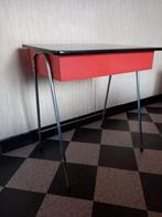 Leuk vintage kinderbureau, Huis en Inrichting, Bureaus, Ophalen, Gebruikt, Bureau
