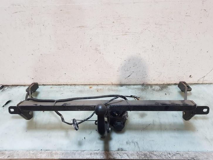 TREKHAAK Peugeot Partner (EF / EU) (01-2018/-), Auto-onderdelen, Ophanging en Onderstel, Peugeot, Gebruikt