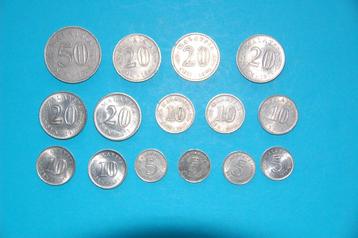 MALAYSIA : mooi lot met 15 verschillende 1967-77 beschikbaar voor biedingen