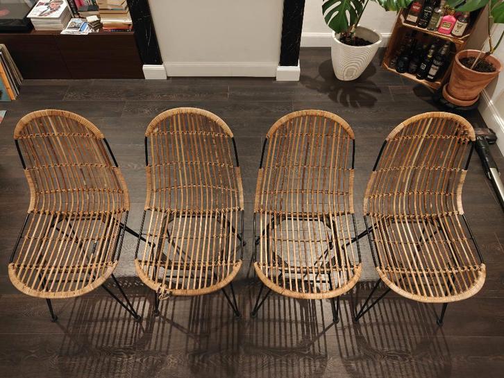 Set 4 vintage rotan design stoelen met zwart metaal frame, Maison & Meubles, Chaises, Utilisé, Quatre, Bois, Métal, Osier ou Rotin