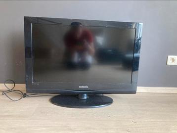 Twee flatscreen tv’s beschikbaar voor biedingen