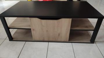 Salontafel beschikbaar voor biedingen