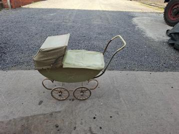 Vintage kinderwagen  beschikbaar voor biedingen