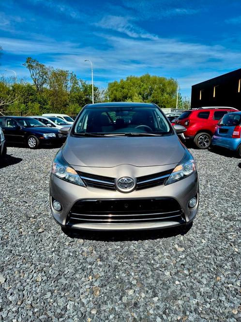 **KLAAR VOOR INSCHRIJVING** TOYOTA VERSO 1.6D-4D COMFORT, Auto's, Toyota, Verso, ABS, Achteruitrijcamera, Adaptieve lichten, Adaptive Cruise Control