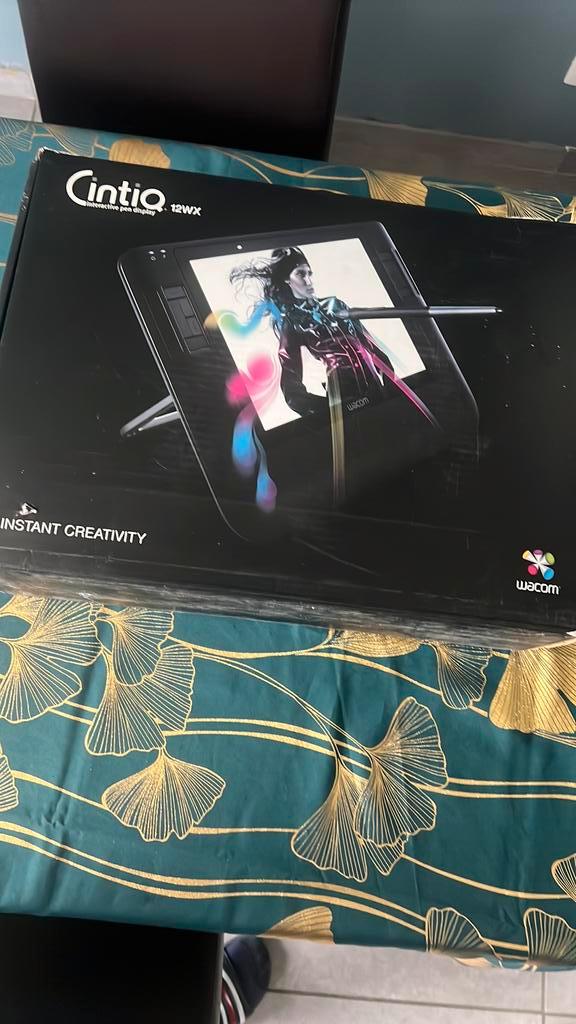 CONTIQ 12WX WACOM TABLETTE, Informatique & Logiciels, Moniteurs, Comme neuf, Inclinable, Enlèvement