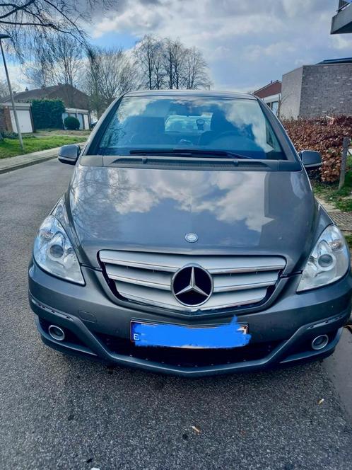 Mercedes-Benz B 180, Auto's, Mercedes-Benz, Particulier, B-Klasse, Diesel, 5 deurs, Automaat, Zilver of Grijs, Ophalen