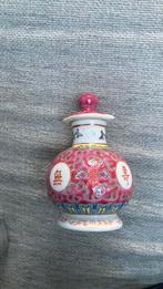 Decoratief Chinees porseleinen vaasje/flesje met deksel, Antiek en Kunst, Ophalen of Verzenden