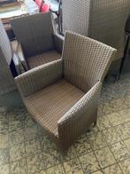 Wicker tuinstoelen met armleuningen – €35/stuk, Ophalen, Zo goed als nieuw, Kunststof