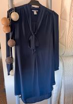 H&M blauwe jurk met strik maat 36, H&M, Blauw, Ophalen of Verzenden, Knielengte
