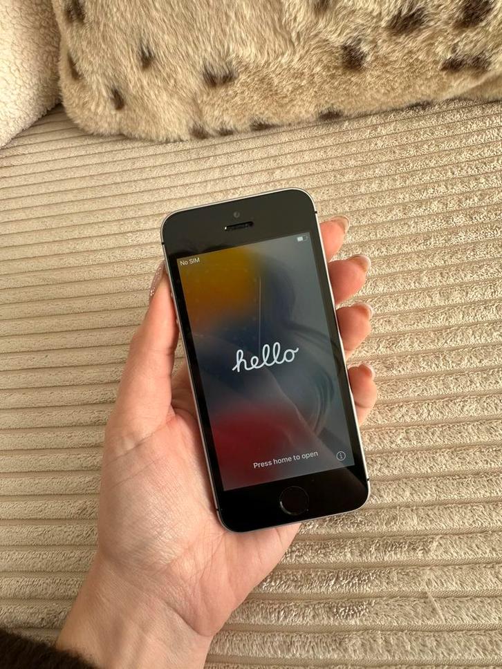iPhone SE 32GB – Zo goed als nieuw – 90% batterij, Telecommunicatie, Mobiele telefoons | Apple iPhone, Zo goed als nieuw, 32 GB