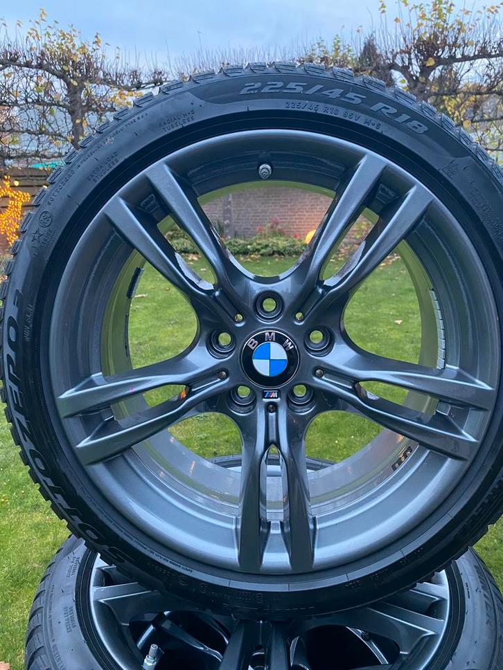 18 inch BMW M breedset Winter F30/F31 3/4 serie, Auto-onderdelen, Banden en Velgen, Banden en Velgen, Winterbanden, 18 inch, 225 mm