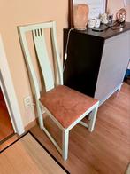 4 chaises en bois, 10 euros !, Maison & Meubles, Quatre, Utilisé, Enlèvement ou Envoi, Blanc