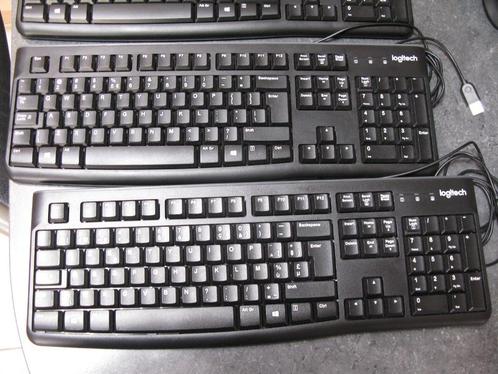 2 toetsenborden qwertylogitech type k120, Computers en Software, Toetsenborden, Gebruikt, Azerty, Bedraad, Ophalen of Verzenden