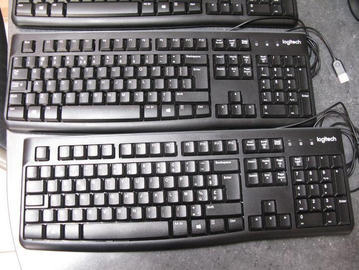 toetsenbord qwertylogitech type k120, Informatique & Logiciels, Claviers, Utilisé, Qwerty, Filaire, Enlèvement ou Envoi