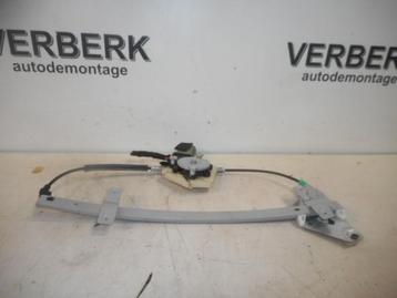 RAAMMECHANIEK ELEK RECHTS VOOR Volvo S40 (VS) beschikbaar voor biedingen