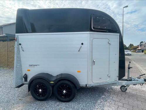 Humbaur Xanthos aero van 11/2020 in nieuw staat, Dieren en Toebehoren, Paarden en Pony's | Trailers en Aanhangwagens, Zo goed als nieuw