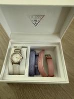 Hoorloge Guess met bandjes, Handtassen en Accessoires, Horloges | Dames, Ophalen, Gebruikt, Polshorloge, Guess