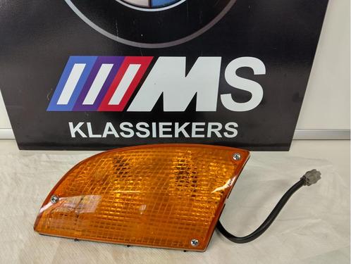 BMW E24 richtngaanwijzer (knipperlicht) links voor NIEUW, Auto-onderdelen, Verlichting, BMW, Nieuw, Ophalen of Verzenden