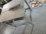 Zaag tafel hout, Ophalen