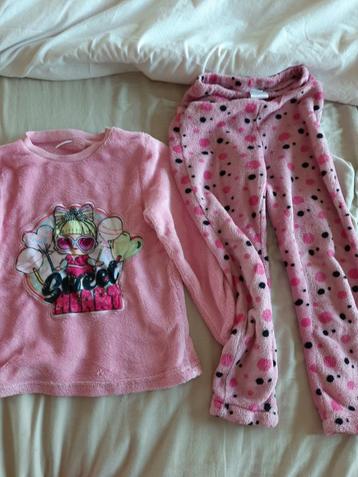 Kleding voor jonge kinderen. Gemengd. beschikbaar voor biedingen