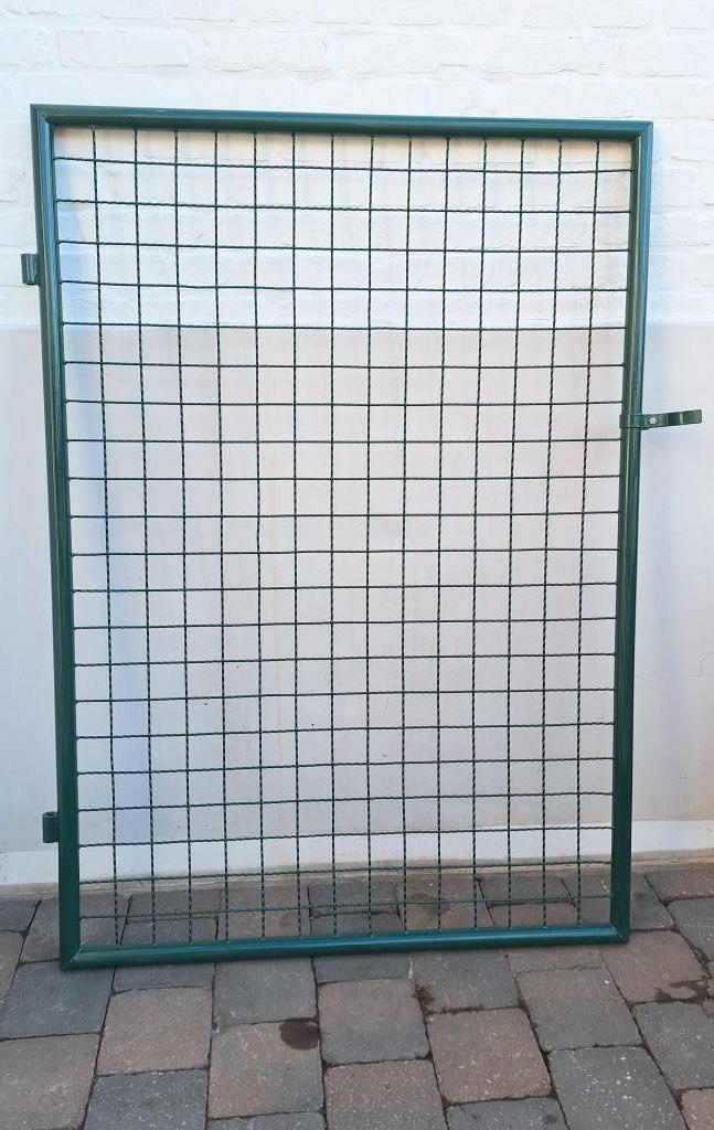 Tuinpoortje met palen en draad, Tuin en Terras, Tuinpoorten, Zo goed als nieuw, Draaipoort, IJzer, 100 tot 150 cm, Minder dan 100 cm