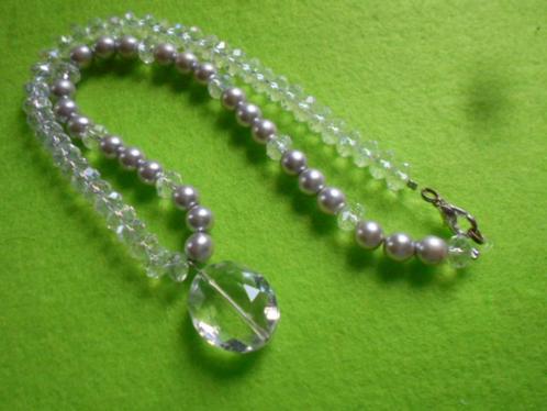 kristallen en parels, nieuwe ketting, Handtassen en Accessoires, Kettingen, Nieuw, Overige materialen, Met hanger, Met kristal