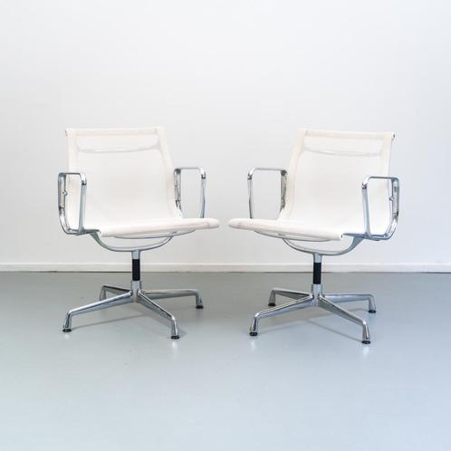 8 Vitra Eames Ea108 stoelen Wit netweave Chroom, Maison & Meubles, Chaises, Comme neuf, Blanc, Enlèvement ou Envoi