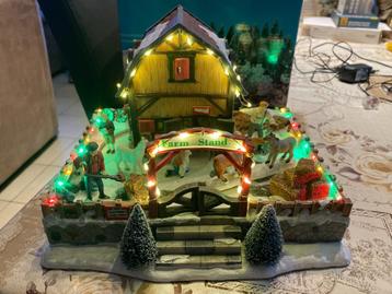 Boerderij met verlichting en bewegende dieren ( kerstdorp ) beschikbaar voor biedingen