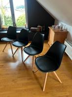 4 stoelen zwart met houten poten, Huis en Inrichting, Stoelen, Ophalen, Zo goed als nieuw, Zwart