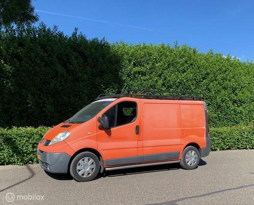 Renault Trafic 2.0 dCi T27 L1H1 € 2999,- +21% BTW / TAX, Auto's, Bestelwagens en Lichte vracht, Te koop, Schuifdeur, Renault, Diesel