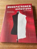 Modepatronen ontwerpen, Boeken, Ophalen, Lucia Mors De Castro, Studie en Technieken, Zo goed als nieuw