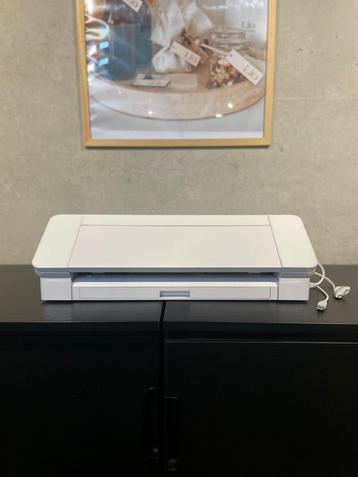 Snijmachine Silhouette cameo 4 met attributen en vinyl beschikbaar voor biedingen