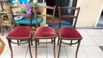 antieke gestoffeerde stoelen bekleed met rood fluweel en stu, Huis en Inrichting, Stoelen, Gebruikt, Ophalen of Verzenden, Rood