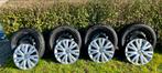 Winterbanden stalen velg 205/55 R16 en wieldoppen Volkswagen, Ophalen, Gebruikt, 16 inch, Banden en Velgen