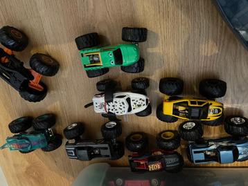 Set monstertrucks  beschikbaar voor biedingen