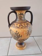 Amphora vaas met Oud-Grieks mythologisch motief., Huis en Inrichting, Woonaccessoires | Vazen, Ophalen