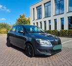 Skoda Fabia • 2011 • 1.2 benzine • 94.ooo km •..., Auto's, Skoda, Euro 5, Stof, Zwart, Parkeersensor