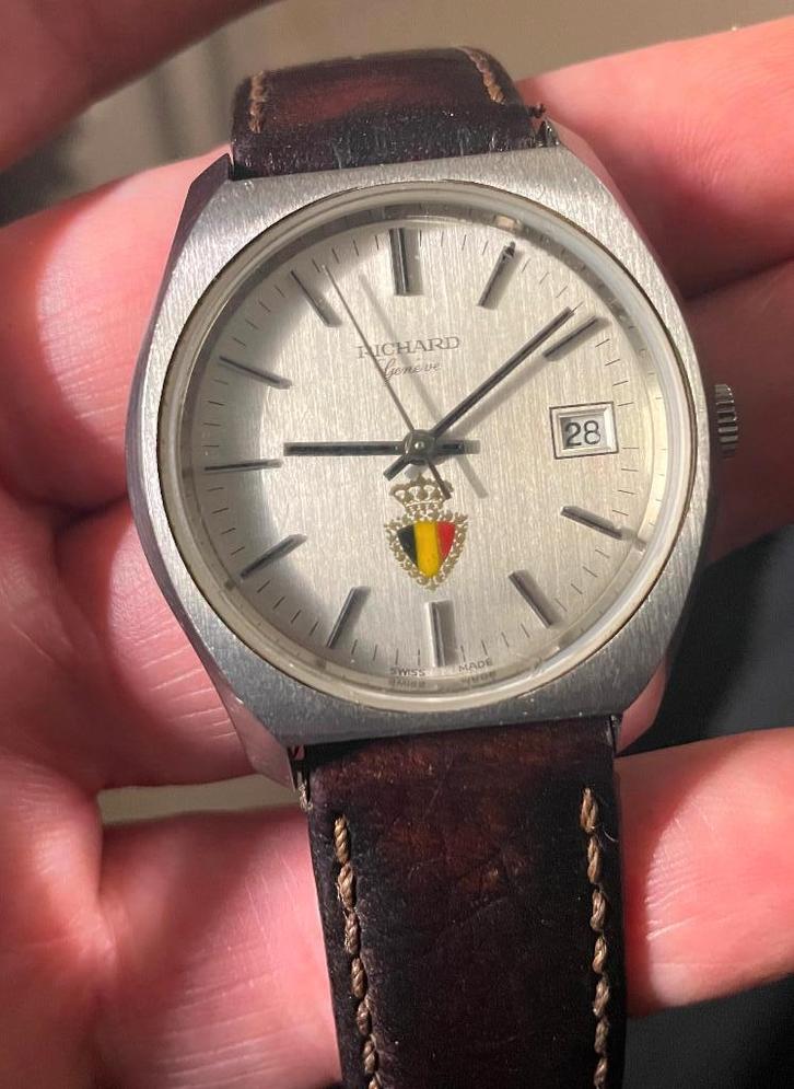 RICHARD automatisch horloge voor Belgisch voetbal, Antiek en Kunst, Antiek | Klokken, Ophalen