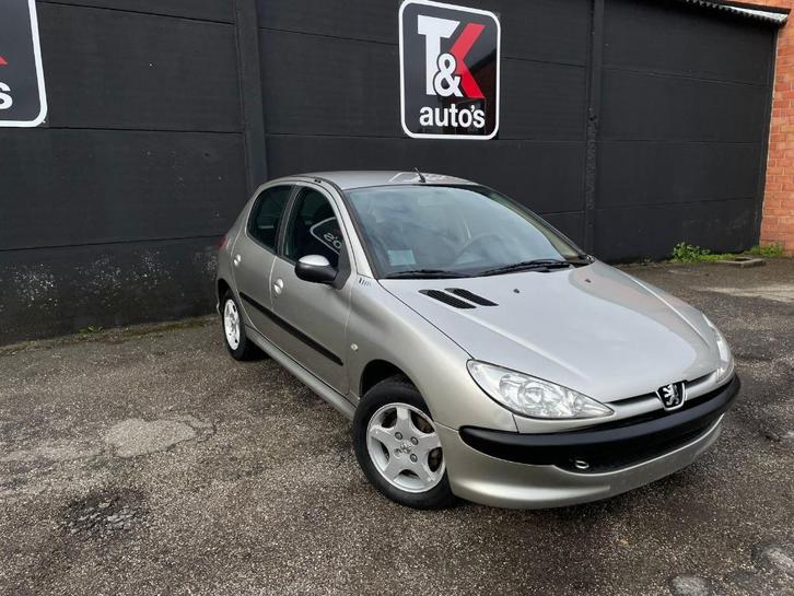 Peugeot 206 1.4 i, Auto's, Peugeot, Bedrijf, Te koop, Benzine, Berline, Handgeschakeld, Ophalen