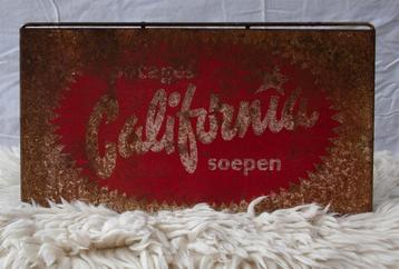 Vintage reclamebord metaal California beschikbaar voor biedingen
