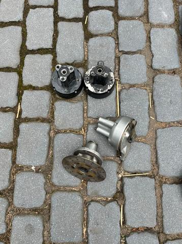 Monkey dax naven beschikbaar voor biedingen